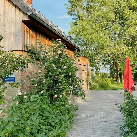 Сasa de vacaciones In The Uckermark Nature Park *